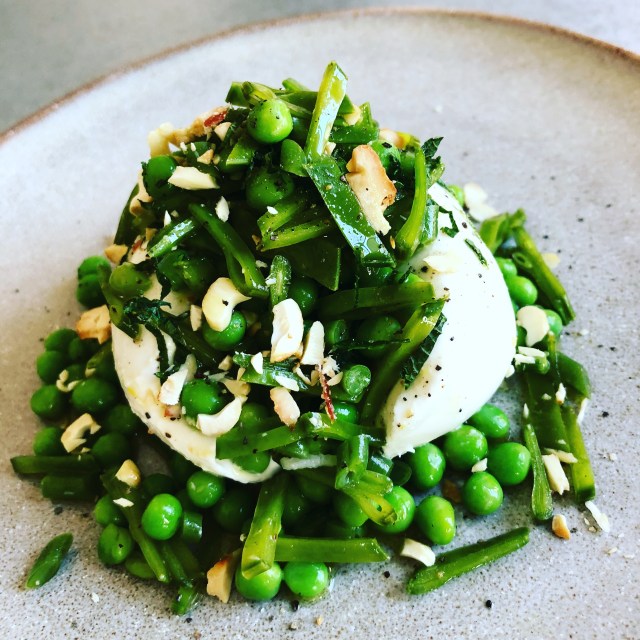 A6075EBB-8F0D-4285-900C-64A1CC23B5BB