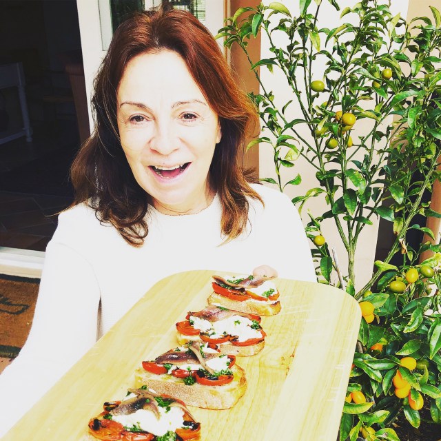 C9D87F09-3E54-43F2-97B9-14368CF34AC7